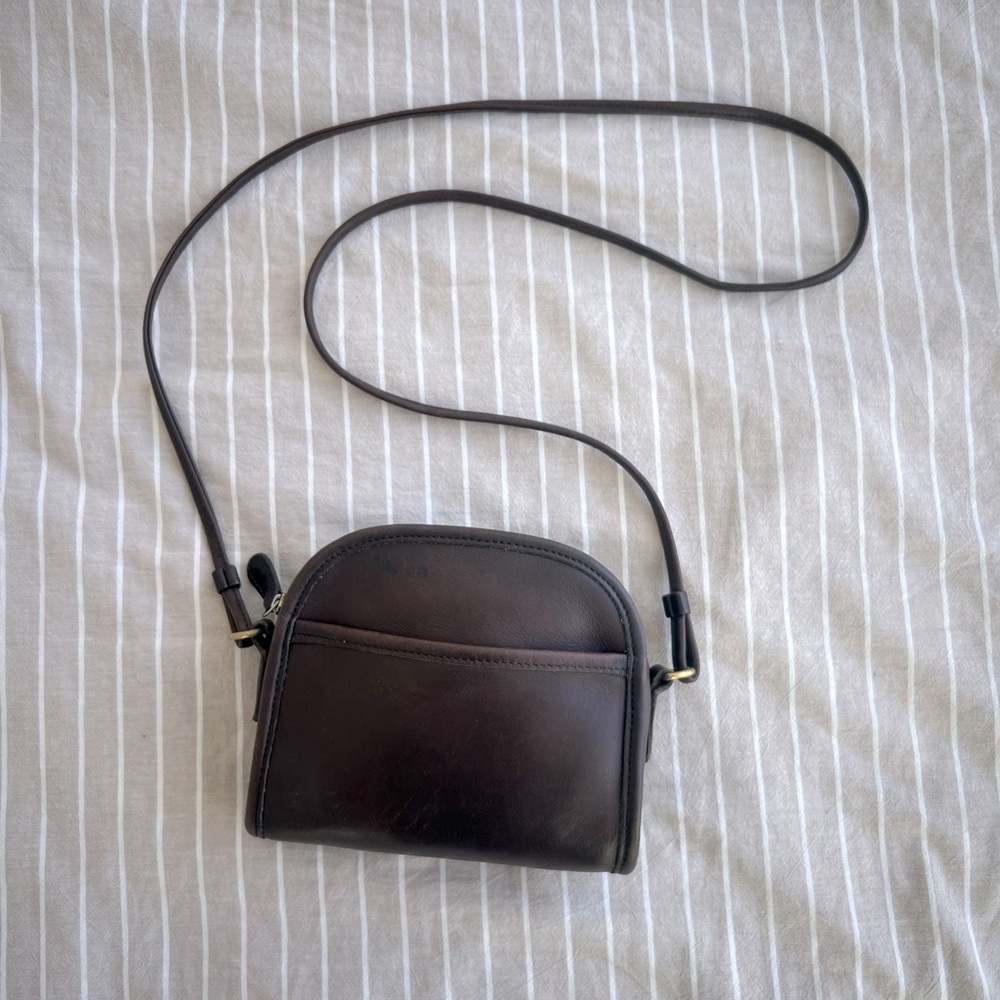 Vintage Coach “Abbie” 9017 Crossbody Bag in Mahogany & Brass Hardware